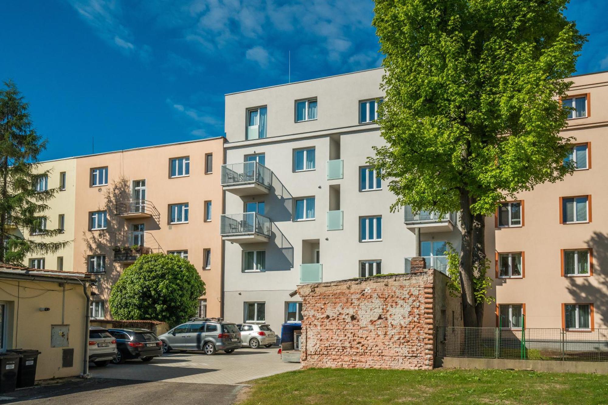Perla Hradce 302 Apartment Hradec Kralove Ngoại thất bức ảnh