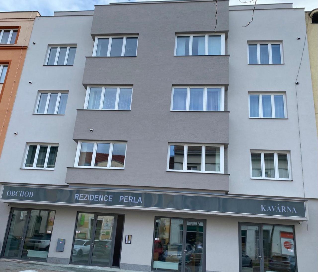 Perla Hradce 302 Apartment Hradec Kralove Ngoại thất bức ảnh